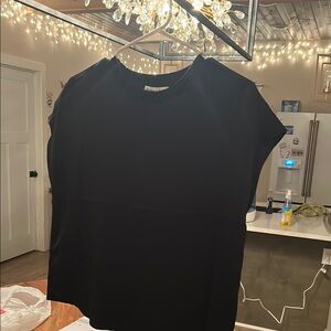 Black Boxy Cap Sleeve T-Shirt